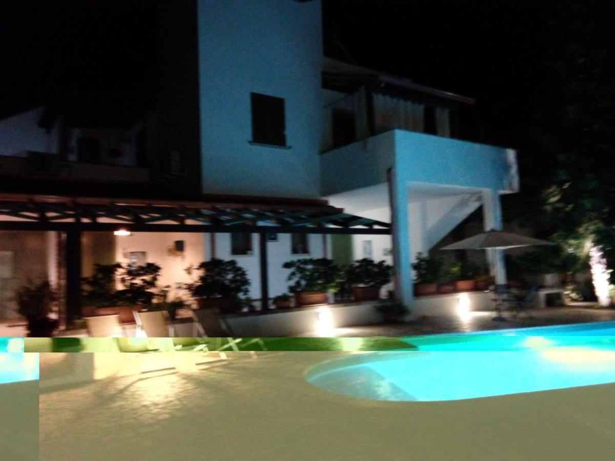 Casa Vacanza Augusto Uggiano la Chiesa Kültér fotó